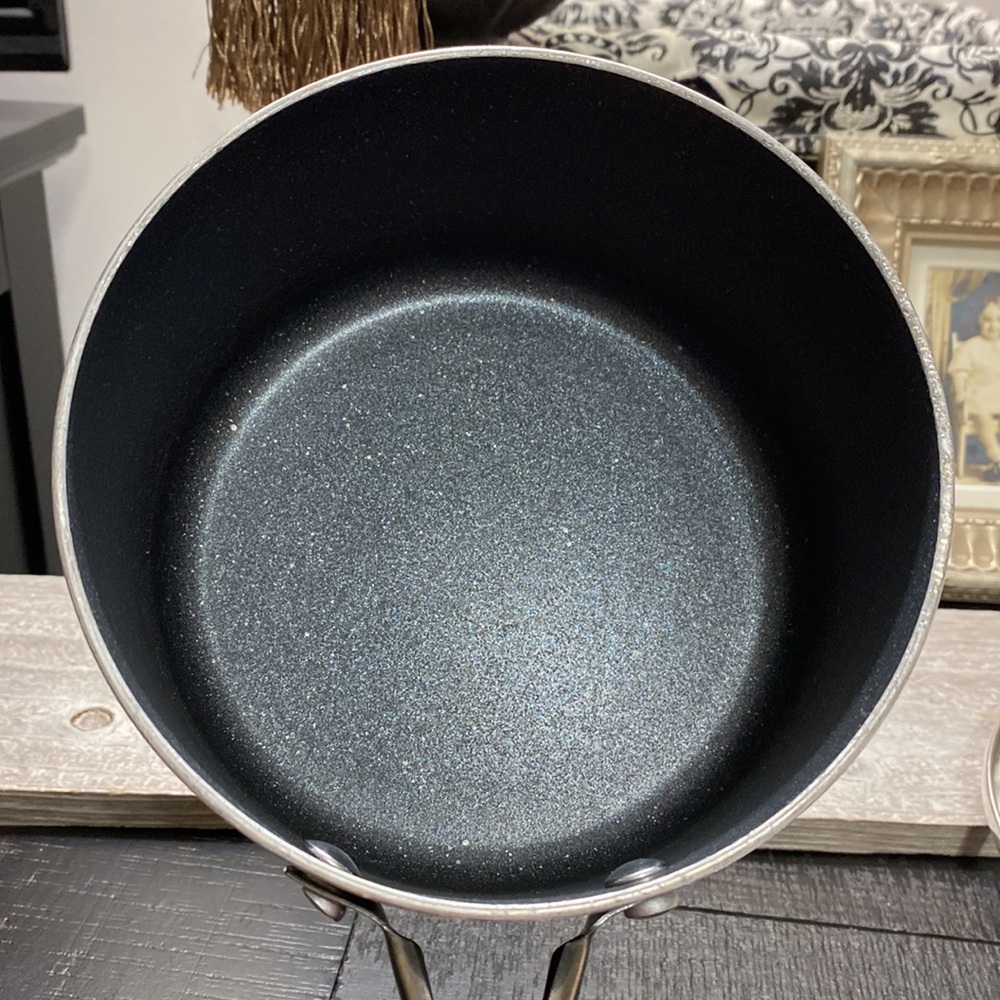 2 Qt. GraniteStone Pot With Lid! - Picture 5 of 9